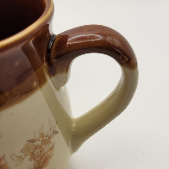 1970s Mug with Wheat and Flower Design. Stoneware. MADE IN JAPAN. - Picture 7 of 8